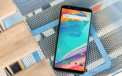 „OnePlus 6“ reikėtų laukti birželį