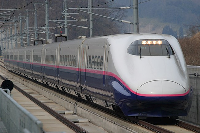 Japonų traukiniai ims loti ir urgzti Japonų traukiniai ims loti ir urgzti