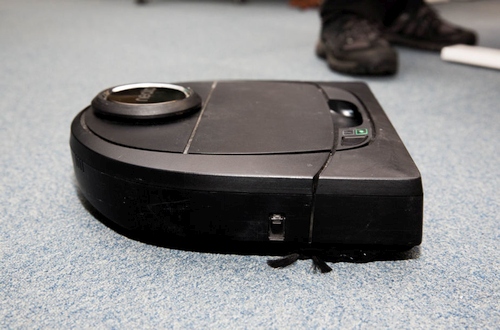 Renkamės siurblį robotą: „Neato Botvac D5 Connected“ Renkamės siurblį robotą: „Neato Botvac D5 Connected“