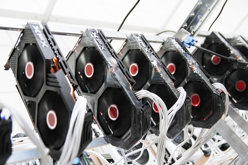 „Elektromarkt“ Klaipėdoje atidaro vieną galingiausių Baltijos šalyse kriptovaliutųkasyklų „Elektromarkt“ Klaipėdoje atidaro vieną galingiausių Baltijos šalyse kriptovaliutųkasyklų
