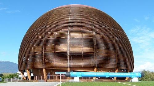 Lietuvos mokslininkų bendradarbiavimas su CERN stiprėja Lietuvos mokslininkų bendradarbiavimas su CERN stiprėja