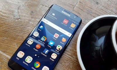 „Oppo“ pradės naudoti „Samsung“ ekranus su lenktais kraštais „Oppo“ pradės naudoti „Samsung“ ekranus su lenktais kraštais