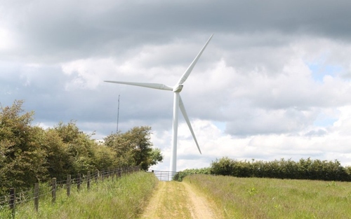 Nustebsite sužinoję, kas investavo į pirmąją vėjo jėgainę Lietuvoje