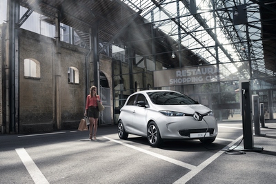 „Renault“ investuos 1 mlrd. eurų į elektromobilių gamybą Prancūzijoje