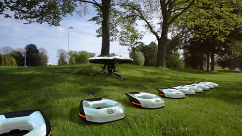 „Husqvarna“ žvelgia į ateitį: vejas miestuose prižiūrės skraidantys robotai