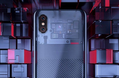 Panašu, kad permatomi telefonai yra tik akių dūmimas Panašu, kad permatomi telefonai yra tik akių dūmimas