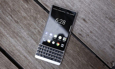 „BlackBerry Key2 LE“ – kuklesnė „Key2“ modelio versija