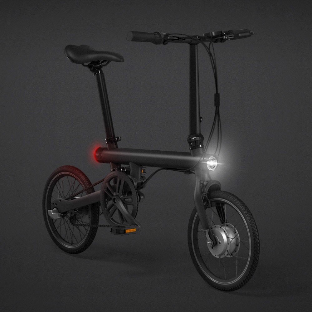 Sulankstomas elektrinis dviratis „XIAOMI QICYCLE TDR01Z“ vienu įkrovimu įveikia 45 km atstumą