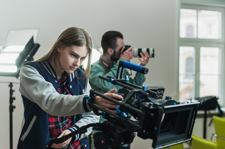 Ar universitetai pajėgūs užpildyti rinkoje trūkstamą darbuotojų skaičių?