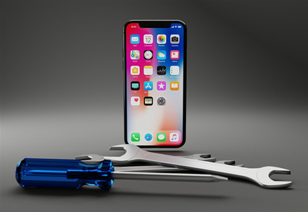 „Apple“ pripažino: naujieji telefonai turi tik taisyklose išsprendžiamą gedimą „Apple“ pripažino: naujieji telefonai turi tik taisyklose išsprendžiamą gedimą