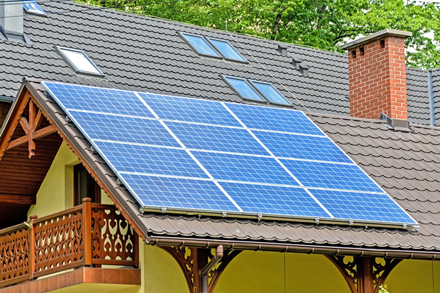 Kaip privaloma visuotinė saulės energijos idėja virto tikru skandalu Kaip privaloma visuotinė saulės energijos idėja virto tikru skandalu