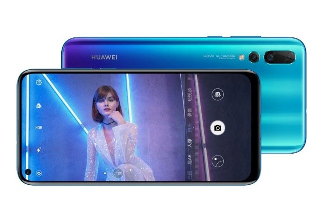 „Huawei Nova 4“: skylė ekrane, mažiausias priekinis fotoaparatas ir 48 Mpx jutiklis pagrindinėje kameroje