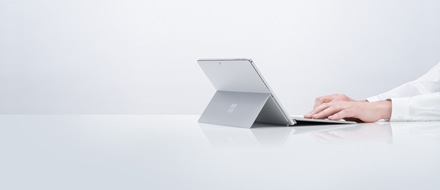 Į Lietuvą oficialiai atkeliauja „Microsoft Surface“ įrenginiai
