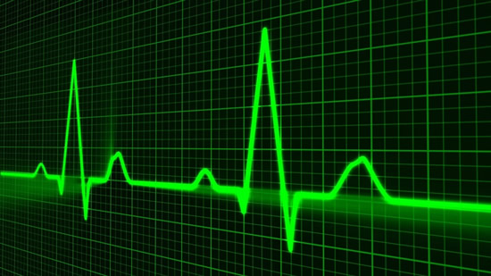 Įspėjimas: dėl kritinės implantuojamų defibriliatorių klaidos programišiai gali išjungti širdį