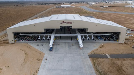 „Stratolaunch Systems Corporation“ nuotr. / „Stratolaunch“ varomas šešiais, „Boeing 747“ naudojamais Pratt & Whitney varikliais