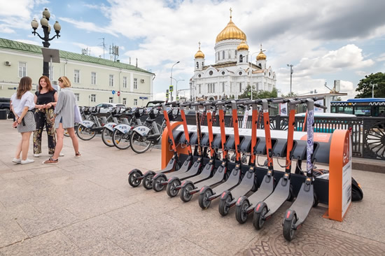 Paspirtukai – jau ne vaikų, o suaugusiųjų reikalas