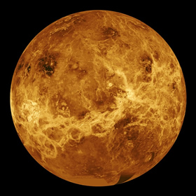 Venerą gaubia neįprasti debesys