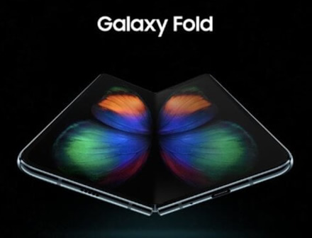 Pranešama, kad „Samsung“ išsprendė problemas su ekranu ir greitu metu išleis „Galaxy Fold“