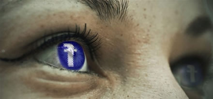 „Facebook“ sušvelnino kriptovaliutos reklamos reikalavimus