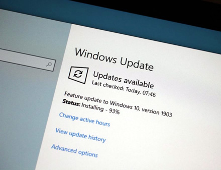 „Microsoft“ pradeda platinti „Windows 10 1903“ atnaujinimą „Microsoft“ pradeda platinti „Windows 10 1903“ atnaujinimą