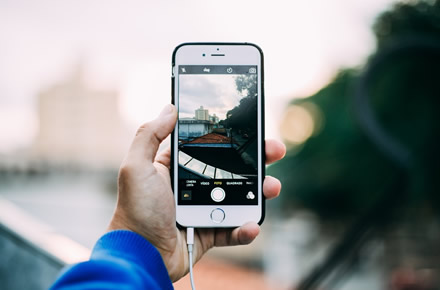 Pusantro tūkstančio „iPhone“ – tiek iš „Apple“ išviliojo apsukrus sukčius Pusantro tūkstančio „iPhone“ – tiek iš „Apple“ išviliojo apsukrus sukčius