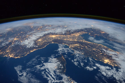 Geros žinios iš NASA – jau greitai bus galima vykti ekskursijų į kosmosą Geros žinios iš NASA – jau greitai bus galima vykti ekskursijų į kosmosą