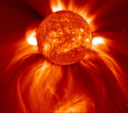 Mokslininkai perspėja: per artimiausius 100 metų Saulė gali paleisti pražūtingą pliūpsnį