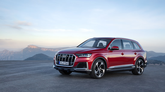 Pakylėtas į naują lygį: atnaujintas „Audi Q7“