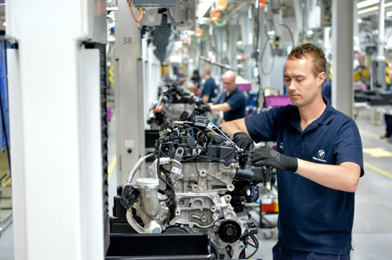 BMW strategija bus paremta tolesne dyzelinių ir benzininių variklių gamyba © Gamintojo nuotrauka