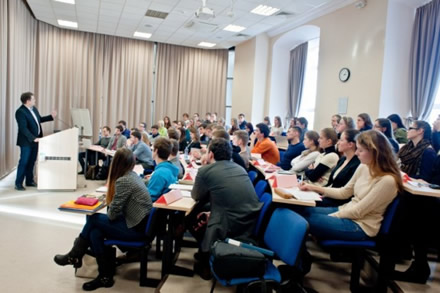 Antrajame etape kvietimai sudaryti studijų sutartis išsiųsti beveik 4 tūkst. stojančiųjų