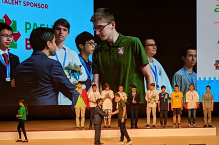 Medalių lietus tęsiasi – tarptautinėje informatikos olimpiadoje iškovotas sidabras ir bronza Medalių lietus tęsiasi – tarptautinėje informatikos olimpiadoje iškovotas sidabras ir bronza