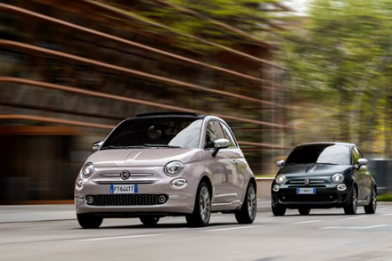 „Fiat 500“ bus kertinis gamintojo strategijos akmuo © Gamintojo nuotrauka „Fiat 500“ bus kertinis gamintojo strategijos akmuo © Gamintojo nuotrauka