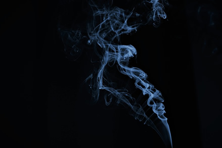 Mokslininkai pirmą kartą dėl žmogaus mirties apkaltino elektronines cigaretes ir nikotino garintuvus Mokslininkai pirmą kartą dėl žmogaus mirties apkaltino elektronines cigaretes ir nikotino garintuvus