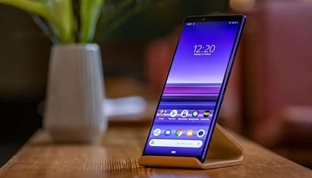 Nusivylimas „Sony“ gerbėjams – „Xperia 1“ modelio kameros neprilygsta 2019 metų flagmanams