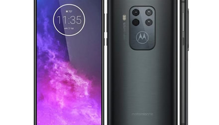 „Motorola“ parodė naują išmanųjį telefoną „One Zoom“ su keturguba pagrindine kamera ir galinga baterija