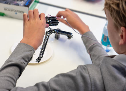 Vyks robotikos dirbtuvės jauniesiems technologijų entuziastams Vyks robotikos dirbtuvės jauniesiems technologijų entuziastams