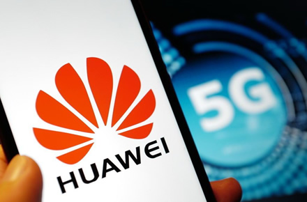 „Huawei“ galimai pasiduoda: skelbiama apie planuojamus pokyčius 5G ryšio versle