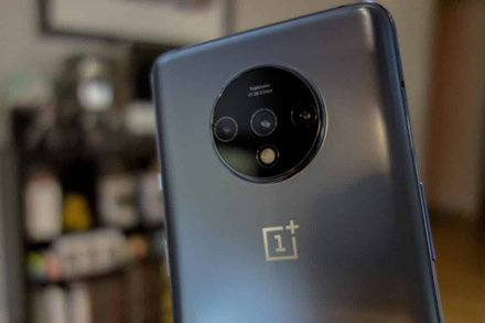 Ne viskas kaip planuota: „OnePlus 7T“ kai kurias kameros galimybes įgaus tik po atnaujinimo