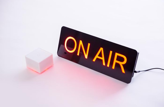 Švieslentė „On Air“. VGTU „LinkMenų fabriko“ nuotr. Švieslentė „On Air“. VGTU „LinkMenų fabriko“ nuotr.