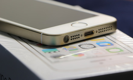 „Apple“ įspėja, kad senesnių „iPhone“ ir „iPad“ savininkai iki lapkričio 3 d. turės atnaujinti programinę įrangą
