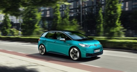 ID.3 visiškai užpildys „e-Golf“ vietą © Gamintojo nuotrauka ID.3 visiškai užpildys „e-Golf“ vietą © Gamintojo nuotrauka