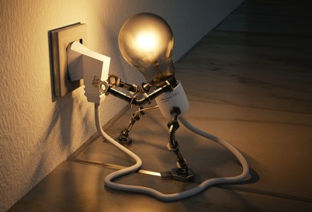 Žmonės viešina būdą, kaip mažiau sumokėti už elektrą – įmonė įspėja dėl sukčiavimo Žmonės viešina būdą, kaip mažiau sumokėti už elektrą – įmonė įspėja dėl sukčiavimo