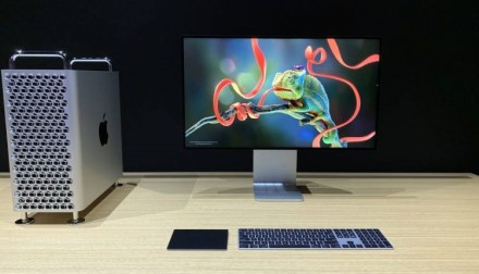 „Mac Pro“ jau parduodamas už buto kainą „Mac Pro“ jau parduodamas už buto kainą