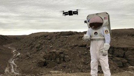 Išmaniosios pirštinės / „Haughton-Mars Project“ nuotr. Išmaniosios pirštinės / „Haughton-Mars Project“ nuotr.