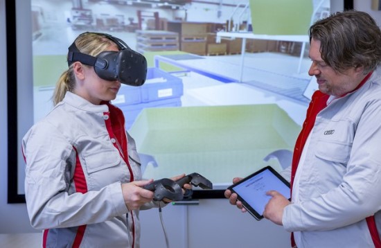 „Audi“ jau naudoja VR technologiją darbuotojų mokymui. © „Audi“ nuotrauka