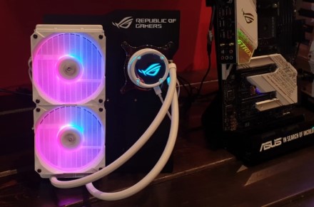 ASUS parodė baltų ROG serijos produktų ASUS parodė baltų ROG serijos produktų