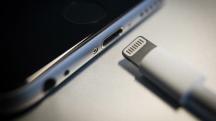 Europos Sąjunga nori išspręsti skirtingų įkroviklių problemą, „Apple“ gali atsikvėpti Europos Sąjunga nori išspręsti skirtingų įkroviklių problemą, „Apple“ gali atsikvėpti