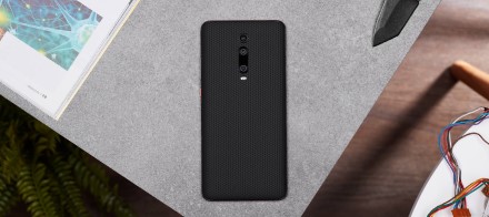 „Xiaomi Mi 9T“ klaidos: po „Android 10“ atnaujinimo žaibiškai senkantis akumuliatorius „Xiaomi Mi 9T“ klaidos: po „Android 10“ atnaujinimo žaibiškai senkantis akumuliatorius