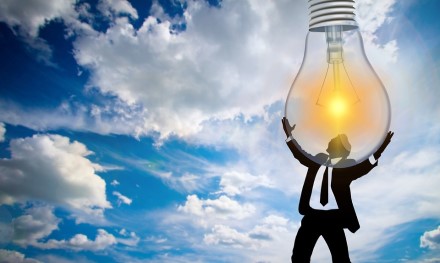 Eurostatas: ES suvartojamos atsinaujinančios energijos kiekis perkopė 18 proc. Eurostatas: ES suvartojamos atsinaujinančios energijos kiekis perkopė 18 proc.