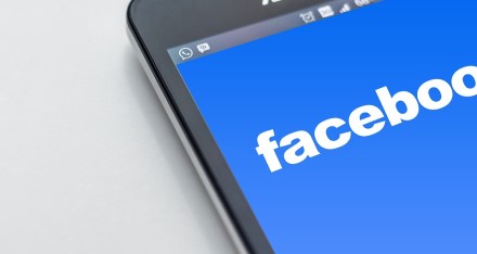 Dabar visi vartotojai gali ištrinti savo išorinę „Facebook“ istoriją Dabar visi vartotojai gali ištrinti savo išorinę „Facebook“ istoriją
